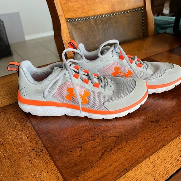 Under Armour Youth boys Assert Athletic Shoes - Picture 2 of 6